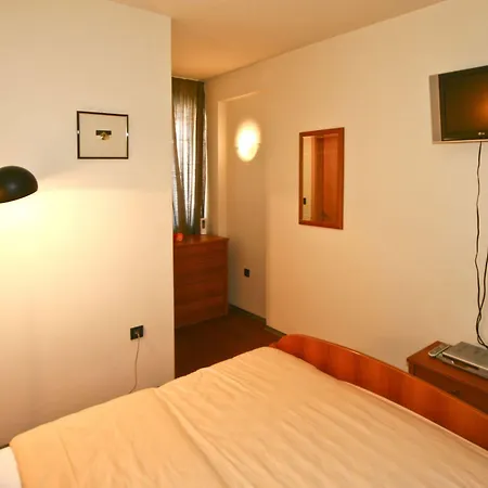 Feniks 3* Pjescana Uvala